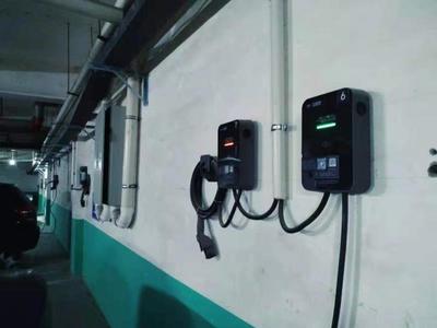 新能源車激增充電難題凸顯，國產(chǎn)車企免費(fèi)送樁引領(lǐng)新趨勢